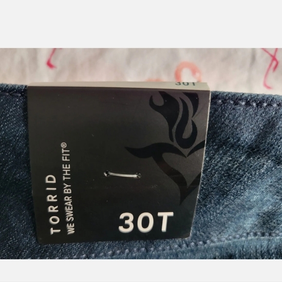 Torrid Size 30T Stiletto Jeggings NWT - Picture 8 of 8